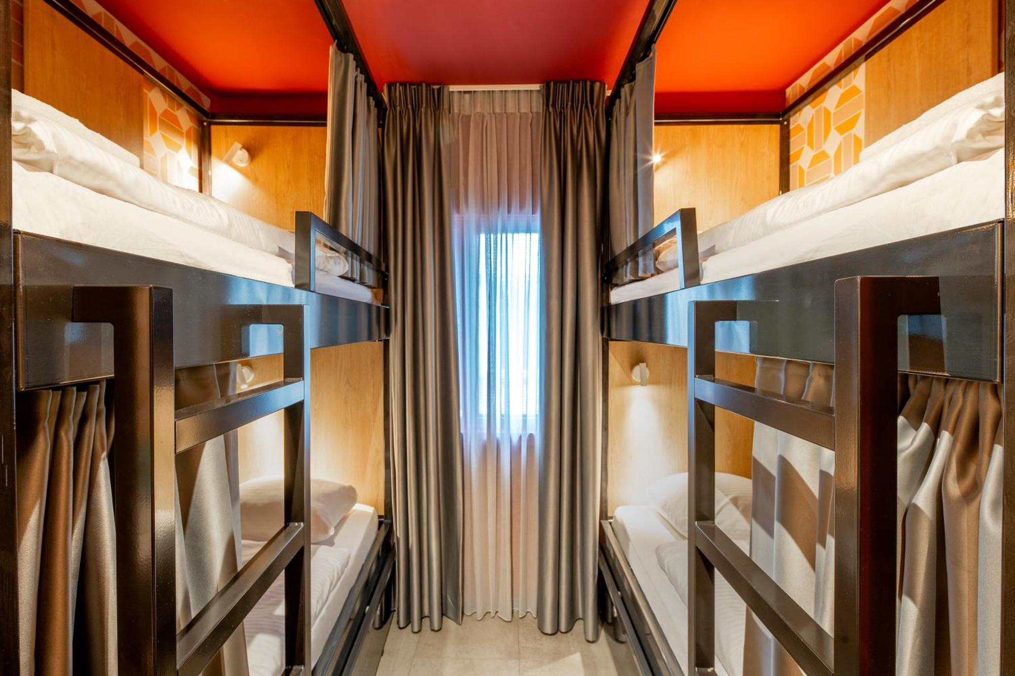 Tourist Inn Hotel אמסטרדם מראה חיצוני תמונה
